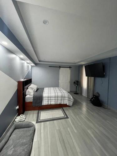 3 bed 2 bath 15 min from airport in Birri De Santa Barbara