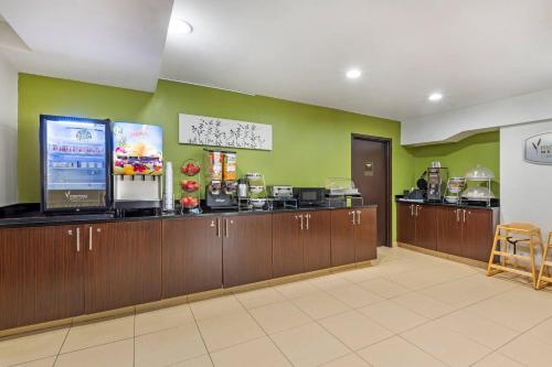Sleep Inn at Greenville Convention Center - image 36