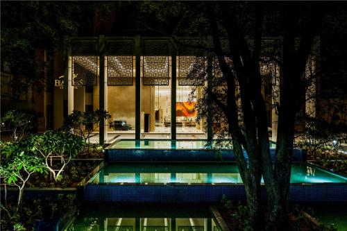 כניסה, Feathers - A Radha Hotel Chennai in צ'נאי