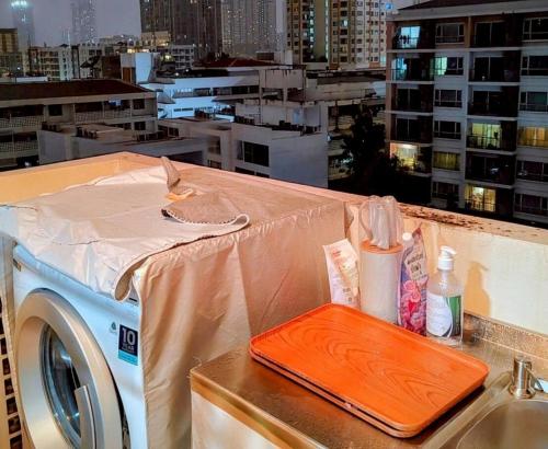 Stay with Ease at Grand Residence 12