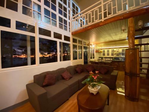 Beacon Hill Eco Park & Nature Lodge in Tuding