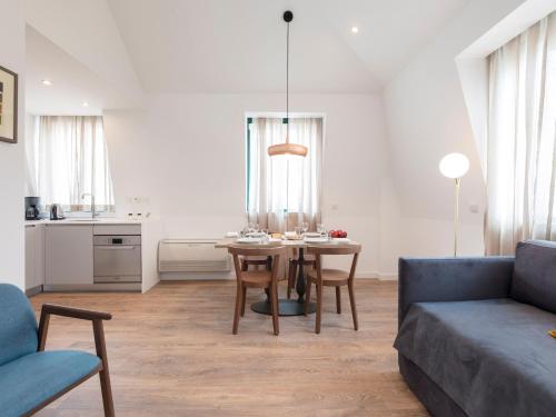 Lisbon Serviced Apartments - Chiado Emenda - image 37