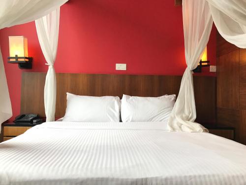 Siloso Beach Resort Sentosa Prices Photos Reviews Address Singapore