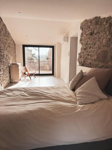 Design Living in the heart of Empordà (Design Living in the heart of Emporda) in Corsa