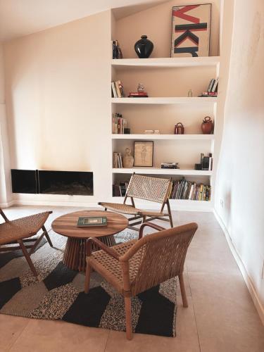 Design Living in the heart of Empordà (Design Living in the heart of Emporda) in Corsa