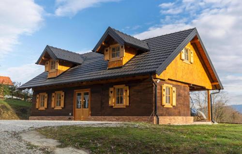 Viesnīcas āriene, Amazing Home In Veliko Trgovisce With Sauna in Veļiko Trgovišče