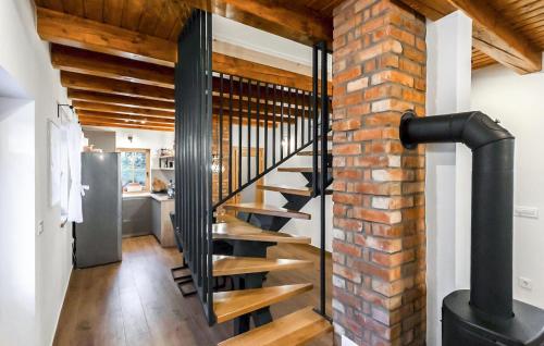 virtuve, Amazing Home In Veliko Trgovisce With Sauna in Veļiko Trgovišče