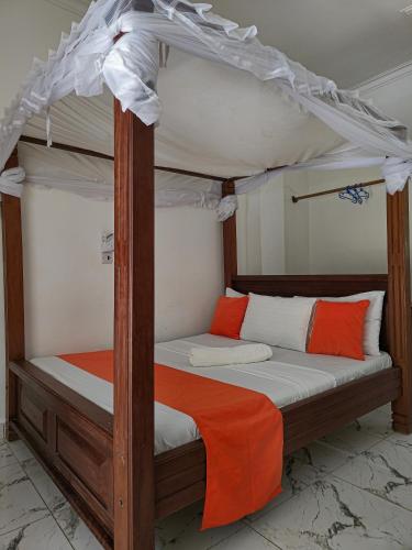 Manyatta Azure Boutique Hotel - image 4