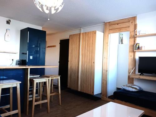 Résidence Cachette - Superbe 2 pièces cabine 4 personnes à Arc 1600, proche 831 – khách sạn tại Les Arcs