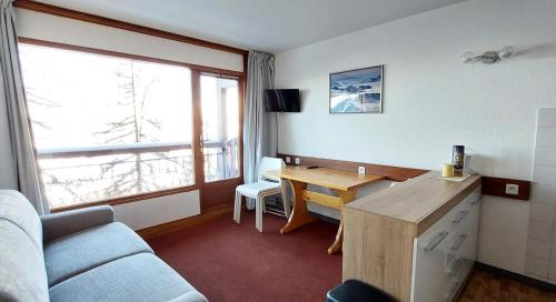 Residence Ruitor Arc 1800 - Appartement 2 pieces pour 4 personnes avec un jolie vue sur la vallee, p in Charmettoger