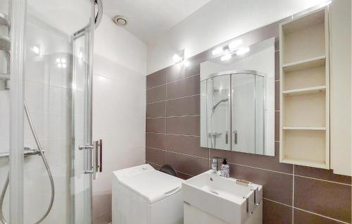 1 Bedroom Amazing Apartment In Royan - image 5