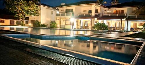 Sanmali Beach Hotel in Marawila