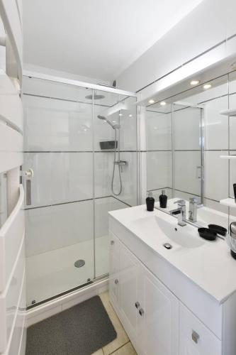 HOLIDAYS - Studio Heliopolis C 66 BY AGN - Luxe - 2 personnes - image 4