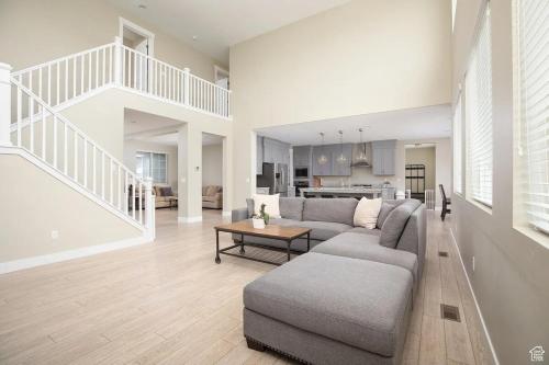 Seadmed, Elegant Vineyard Retreat in Lindon