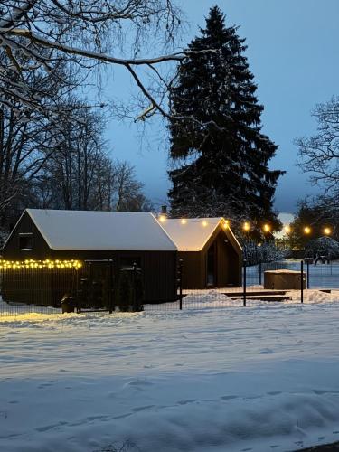 Viesnīcas āriene, Puriņmalas - klusa, mierīga atpūta diviem ar pirti (Purinmalas - klusa, mieriga atputa diviem ar pirti) in Valmiera