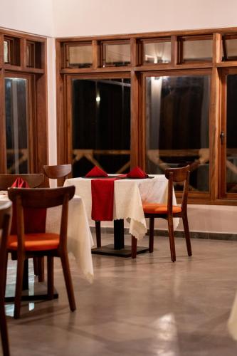 Kalinzu Ecolodge in Bushenyi
