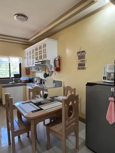 Nielo's Apartment (Door 5) in Dapitan City