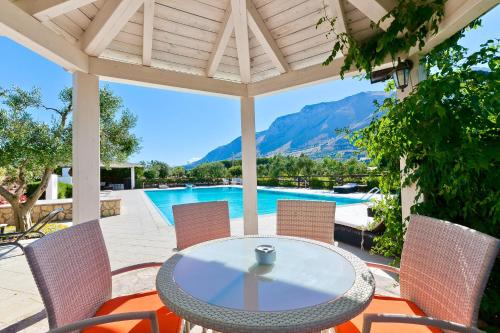 Villa Lorena in กาเซ ฟิออร์ดิลิโน
