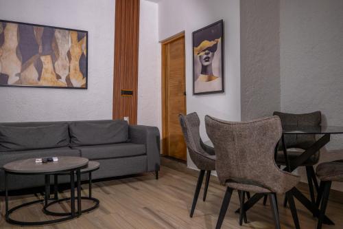 Suite, familiar