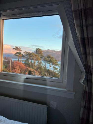 Lochalsh View, Kyle, 1 Mile to Skye 2