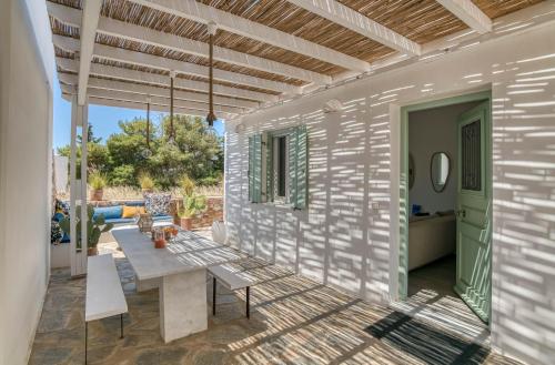 Villa Paros Spiti Mataki – khách sạn tại Alyki