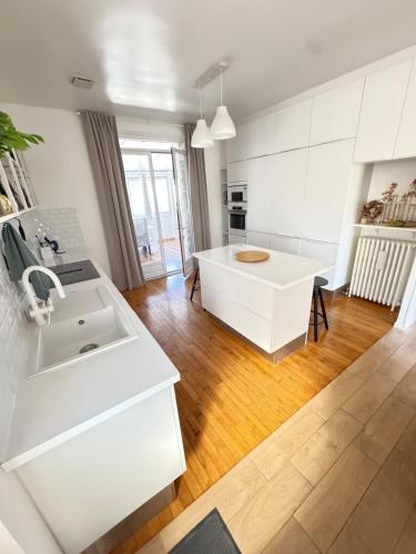 Large house with garden in Vulaines-sur-Seine