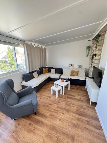 Large house with garden in Vulaines-sur-Seine