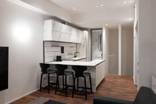 Luxury Apartment for 6 person in Duomo - Mirable PM