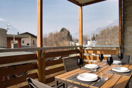 Seadmed, NNHouse: large terrace and marvelous view in Cassina Valsassina