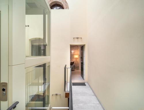 Calle Varisco Apartment with Terrace R&R - image 2