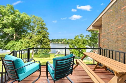 Family Fun on Cross Lake! Fire Pit, Games, Grill