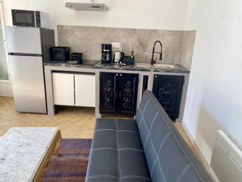 Iekārtas, Solesmes, 3 personnes, terrasse, plain-pied in Romeries