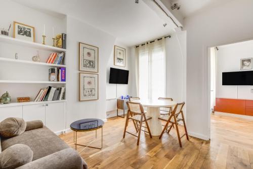 Pick A Flat's Apartment in Saint Germain - Rue de Buci, Parigi
