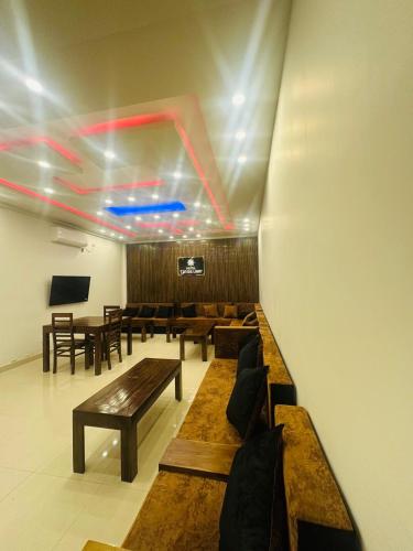 Hotel Divine Light Monaragala in Moneragala