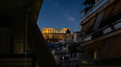 Neos - Acropolis View, Atény