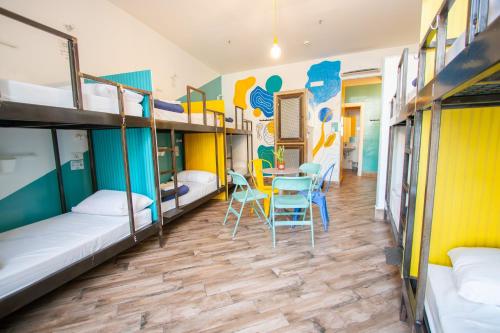 room detail thumbnail 0