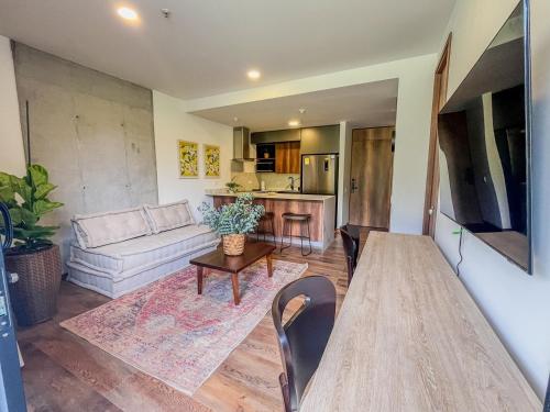 Modern 1 Bedroom Country Suite El Retiro Village