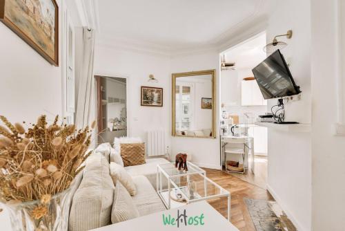 Parisian charm a stone's throw from Montmartre