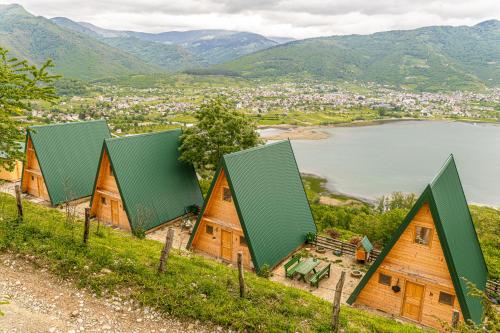 Sunčani Brijeg Eco Village (Suncani Brijeg Eco Village) in Plav