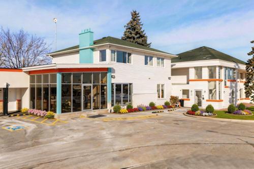 Howard Johnson by Wyndham Brampton in 布蘭普頓