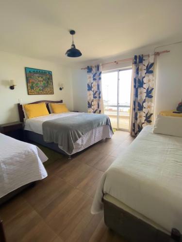 Skats, Hosteria Iloca in Kahvila