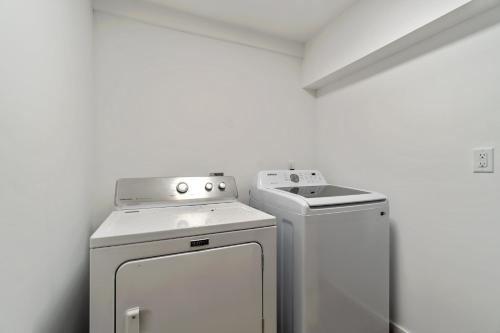 5212A - Cotton's Cabana - image 5