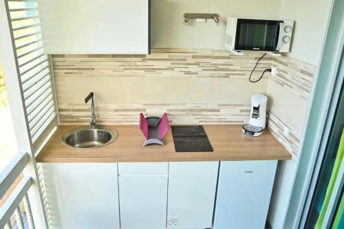 Appartement charmant au Diamant 30 m² avec vue mer in เลอ ยามัน