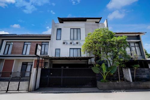 Exterior view, Hotel O near Politeknik Negeri Bandung formerly Frank House in Cimahi Utara
