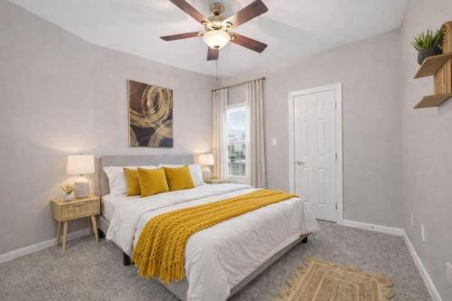1BR Apartment | Kitchen | W/D | North Dallas – khách sạn tại Plano