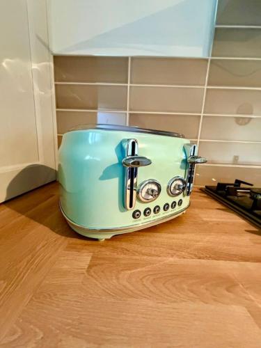 廚房, Elliott Cottage Your Retreat in Heart of Peebles in 皮布爾斯