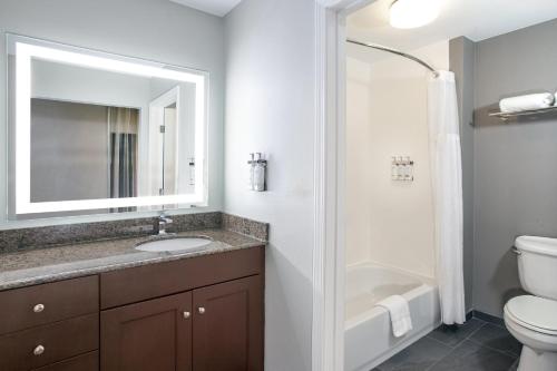 Hawthorn Suites by Wyndham Williamsville Buffalo Airport - image 44