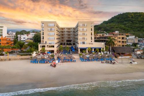 Decameron La Marina Guayabitos, Ramada All-Inclusive Resort in Rincon de Guayabitos, Mexiko