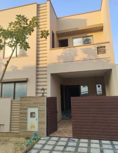 Villa and guest house – khách sạn tại Malir