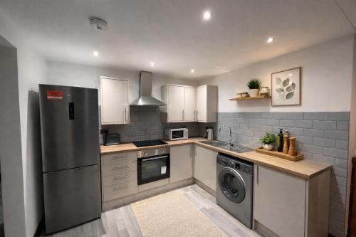 Stylish Two-Storey Apartment Rochdale in Rochdale
